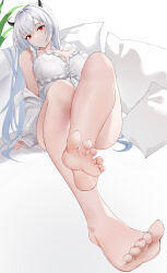 1girl absurdres baige0 barefoot feet highres horns light_smile long_hair looking_at_viewer red_eyes soles toes white_hair rating:Sensitive score:31 user:ssfl