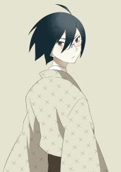  1boy ahoge albino_oscar black_hair brown_eyes from_behind glasses highres itoshiki_nozomu japanese_clothes long_sleeves looking_back male_focus sayonara_zetsubou_sensei short_hair solo 