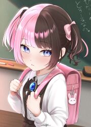  1girl absurdres aged_down backpack bag black_bow black_bowtie black_skirt blue_eyes blush bow bowtie brown_bow brown_hair chalk chalkboard classroom collared_shirt eraser hair_bow highres indoors long_sleeves looking_at_viewer multicolored_hair muton_(muton82) pink_bag pink_bow pink_hair rabbit_charm shirt short_hair short_twintails skirt solo split-color_hair suspender_skirt suspenders tachibana_hinano twintails two-tone_hair virtual_youtuber vspo! white_shirt wing_collar  rating:General score:8 user:danbooru
