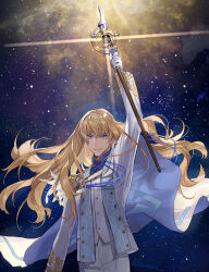  1boy arm_at_side arm_up ascot blonde_hair blue_ascot blue_eyes brooch cape commentary cowboy_shot fate/grand_order fate_(series) feathers formal_clothes frilled_sleeves frills gloves gold_trim hair_between_eyes highres holding holding_staff jacket jewelry kirschtaria_wodime long_hair long_sleeves looking_at_viewer male_focus olympus_(fate/grand_order) open_clothes open_jacket outdoors pants parted_lips pota_(bluegutty) revision side_cape sky smile solo staff star_(sky) starry_sky suit twitter_username vest white_cape white_feathers white_gloves white_jacket white_pants white_suit white_vest 