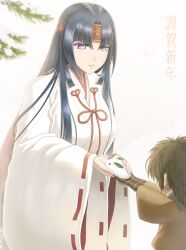  2girls black_hair blind blue_eyes breasts chinese_zodiac headband highres holding japanese_clothes kensei-miko_tomoe large_breasts lips long_hair long_sleeves miko mucoro multiple_girls nengajou new_year parted_bangs queen&#039;s_blade queen&#039;s_blade_rebellion red_headband sidelocks solo_focus tomoe_(queen&#039;s_blade) very_long_hair wide_sleeves year_of_the_rabbit 