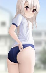 1girl absurdres adjusting_buruma adjusting_clothes ass blue_buruma buruma fate/kaleid_liner_prisma_illya fate_(series) female_focus from_behind grey_hair gym_uniform highres illyasviel_von_einzbern loli long_hair looking_back natopo_uni outdoors red_eyes shirt short_sleeves solo thighs wedgie white_shirt rating:Sensitive score:195 user:danbooru