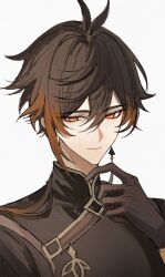  1boy brown_gloves brown_hair chinese_clothes closed_mouth genshin_impact gloves half-closed_eyes highres looking_at_viewer male_focus multicolored_hair orange_eyes simple_background smile solo two-tone_hair udgg093577 white_background zhongli_(genshin_impact) 