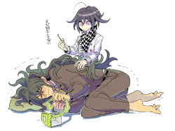 &gt;_&lt; 2boys bad_feet barefoot black_hair brown_jacket brown_pants bug_cage checkered_clothes checkered_scarf closed_mouth danganronpa_(series) danganronpa_v3:_killing_harmony gokuhara_gonta hair_between_eyes jacket kumakoro_(tetsupag) long_hair long_sleeves lying male_focus messy_hair mimikaki multiple_boys oma_kokichi on_side pants pillow purple_eyes scared scarf short_hair simple_background translation_request trembling very_long_hair white_background 