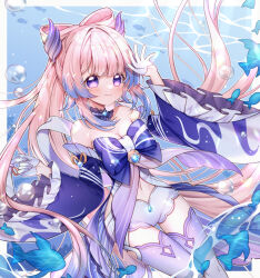  1girl absurdres bare_shoulders blunt_bangs blush bow-shaped_hair breasts bubble cleavage closed_mouth collarbone fish genshin_impact gloves highres horns hydro_symbol_(genshin_impact) japanese_clothes jewelry kaoruru_(sakuno2911) long_hair long_sleeves looking_at_viewer medium_breasts navel nontraditional_miko pink_hair purple_eyes sangonomiya_kokomi smile solo stomach thighhighs underwater vision_(genshin_impact) white_gloves white_thighhighs wide_sleeves 