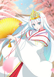  1girl blue_eyes blurry cherry_blossoms chihaya_(clothing) commentary_request cowboy_shot dancing day depth_of_field eyes_visible_through_hair falling_petals floating_hair folding_fan hair_between_eyes hand_fan highres holding holding_fan japanese_clothes kamukamu_(benjomeshi_tsuushin) kimono light_blush long_hair long_sleeves looking_at_viewer maetenkan miko naruse_shiroha official_alternate_costume open_mouth outdoors petals solo spring_(season) standing summer_pockets tassel very_long_hair white_hair white_kimono wide_sleeves 