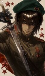  1boy arm_up beret brown_hair commentary_request communism flag_background green_eyes green_hat hair_between_eyes hat highres holding holding_sword holding_weapon iskander_dzhugashvili looking_at_viewer male_focus medal military_uniform mixed-language_commentary parted_lips peripeteia red_star russian_commentary russian_text saber_(weapon) short_hair smile solo soviet soviet_army soviet_flag star_(symbol) sword translation_request tvoyvozdyh twitter_username upper_body weapon 