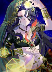  1girl asymmetrical_sleeves black_hair blue_background blue_eyes bracelet breasts chromatic_aberration cropped_shirt fantasy green_shirt green_veil hair_between_eyes hands_up highres holding icosahedron jewelry jitsugetsu_(bakavh0hok87401) long_hair looking_at_object medium_breasts navel official_alternate_costume reverse:1999 shirt solo uneven_sleeves upper_body veil very_long_hair willow_(reverse:1999) 