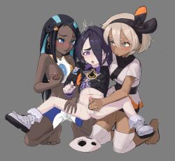  1boy 2girls age_difference allister_(pokemon) anus bea_(pokemon) black_hair black_shirt blonde_hair blue_eyes bobby_socks breasts commentary cum dark-skinned_female dark_skin ejaculation ffm_threesome grey_background grey_eyes group_sex hair_over_one_eye handjob long_hair mirumiruchan multiple_girls navel nessa_(pokemon) nintendo nipple_stimulation nipple_tweak nipples one_eye_closed onee-shota open_mouth penis pokemon pokemon_swsh purple_eyes shirt short_hair shota simple_background small_breasts socks spread_legs testicles threesome uncensored white_socks 