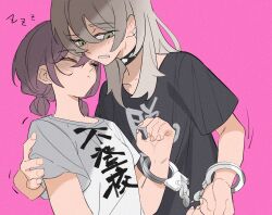 2girls black_choker black_shirt blush brown_hair chinese_commentary choker closed_eyes closed_mouth commentary_request cuffs earclip girls_band_cry green_eyes grey_hair hand_on_another&#039;s_shoulder handcuffs iseri_nina jhon_trick kawaragi_momoka multiple_girls parted_lips pink_background shared_handcuffs shikai_no_sumi_kuchiru_oto shirt short_twintails simple_background sweatdrop twintails upper_body white_shirt yuri zzz