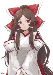 1girl absurdres bow brown_hair chinese_commentary detached_sleeves frilled_bow frilled_hair_tubes frills gensokyo&#039;s_first_hakurei_miko hair_ribbon hair_tubes highres japanese_clothes kimono long_hair looking_at_viewer low-tied_long_hair parted_bangs parted_lips red_bow red_eyes red_ribbon red_skirt ribbon ribbon-trimmed_sleeves ribbon_trim shijiu_(shizuoxing) sidelocks signature skirt solo touhou upper_body very_long_hair white_kimono white_sleeves