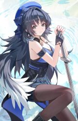 1girl arm_strap bare_shoulders beret black_bow black_collar black_eyes black_gloves black_hair black_pantyhose black_skirt blue_hat bow breasts chinese_commentary cleavage closed_mouth collar commentary_request earrings feather_hair feet_out_of_frame from_side gloves hat hat_bow high-waist_skirt highres holding holding_sword holding_weapon jewelry long_hair looking_at_viewer medium_breasts pantyhose single_glove skirt smile solo split_mouth sword tacet_mark_(wuthering_waves) very_long_hair weapon wuthering_waves wuzhihuijia yangyang_(wuthering_waves)