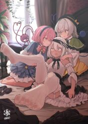 3girls absurdres alternate_costume bed black_bow black_bowtie black_hat black_skirt blue_capelet blue_eyes blue_skirt blush bow bowtie capelet closed_mouth commentary commission detached_sleeves english_commentary eyeball feet foot_focus garter_straps green_capelet green_eyes grey_hair hair_between_eyes hairband hand_on_another&#039;s_leg hat hat_bow heart heart_of_string heterochromia highres indoors komeiji_koishi komeiji_satori lacia_stalia long_hair long_sleeves mixed-language_commentary multiple_girls open_mouth original pink_bow pink_bowtie pink_eyes pink_hair plant pointy_ears senzaicha_kasukadoki shirt siblings sisters sitting skirt smile tan thighhighs third_eye touhou white_shirt white_thighhighs wide_sleeves window yellow_bow yellow_eyes yellow_shirt yuri