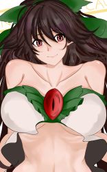 1girl absurdres adapted_costume arms_at_sides bad_id bad_pixiv_id bare_shoulders bow breasts brown_hair caution closed_mouth collarbone crop_top female_focus green_bow hair_between_eyes hair_bow head_tilt highres kuropan122 large_breasts long_hair looking_at_viewer no_wings red_eyes reiuji_utsuho ribs slit_pupils smile solo stomach strapless third_eye touhou underboob upper_body very_long_hair