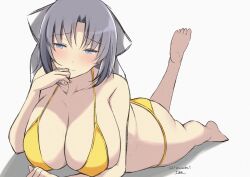 1girl absurdres artist_name ass bare_shoulders bikini blue_eyes blush breasts chimunge cleavage collarbone feet gold_bikini grey_hair hair_ribbon highres huge_breasts large_breasts legs lying medium_hair on_stomach ribbon senran_kagura senran_kagura_burst senran_kagura_burst_re:newal senran_kagura_estival_versus senran_kagura_shinovi_versus signature solo swimsuit thighs toes yumi_(senran_kagura)