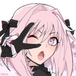 1boy androgynous archived_source astolfo_(fate) bad_link black_bow black_gloves bow cape eyelashes fang fate/apocrypha fate_(series) fur-trimmed_cape fur_trim gauntlets gloves hair_bow hair_intakes kyou_(iuciferic) male_focus medium_hair multicolored_hair one_eye_closed open_mouth pink_hair portrait purple_eyes simple_background skin_fang solo streaked_hair trap v v_over_eye white_background white_hair