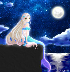 1maokitty :o aqua_tail bare_shoulders bead_bracelet bead_necklace beads blonde_hair blue_bra blue_sleeves bra bracelet character_request chinese_commentary circlet cloud commentary_request dated detached_sleeves dot_nose expressionless eyelashes fins fish_tail full_moon gradient_tail green_eyes hair_ornament hair_spread_out highres jewelry long_hair low-tied_long_hair mermaid monster_girl moon necklace night night_sky nikki_(series) nikki_up2u2:_world_traveller ocean on_cliff outdoors outline parted_bangs parted_lips purple_tail reflection reflective_water short_sleeves sidelocks signature sitting sky star_(sky) star_(symbol) star_hair_ornament star_necklace starry_sky stomach strapless strapless_bra tail underwear very_long_hair white_outline
