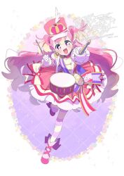 1girl blonde_hair bow bright_pupils circle_skirt colored_tips commentary_request cross-laced_shoes crown crown_earrings cure_wonderful dot_nose dress dress_bow drum_around_neck drumsticks earrings eyelashes flower footwear_bow frilled_dress frilled_sleeves frills full_body gloves grid_background hair_between_eyes hat hat_feather hat_ornament heart heart_hat_ornament highres holding holding_drumsticks inukai_komugi jewelry light_blush long_hair magical_girl mini_crown multicolored_hair open_mouth pantyhose pink_bow pink_crown pink_dress pink_eyes pink_hair pink_hat pink_pantyhose pink_shoes pleated_dress precure puffy_short_sleeves puffy_sleeves purple_background purple_sash sash serizawa_serizane shako_cap shoes short_dress short_sleeves single_stripe smile solo sparkle striped_clothes striped_pantyhose striped_sash tareme twitter_username two-tone_background two-tone_hair two-tone_pantyhose two_side_up very_long_hair watermark white_background white_bow white_gloves white_pupils white_sleeves wonderful_precure! yellow_pantyhose