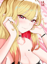 1girl absurdres black_choker blonde_hair blush breasts choker cleavage closed_mouth collarbone colored_tips commentary fingernails hands_up highres holding holding_own_hair kitagawa_marin large_breasts long_fingernails long_hair looking_at_viewer multicolored_hair nail_polish pink_eyes pink_nails poolpool signature solo sono_bisque_doll_wa_koi_wo_suru strapless upper_body wristband