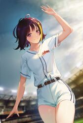 1girl absurdres arm_up baseball_uniform belt belt_buckle black_hair blonde_hair blue_sky blurry blurry_background blush breasts brown_belt buckle closed_mouth cloud cowboy_shot day depth_of_field dutch_angle hair_ornament high-waist_shorts highres lens_flare light_particles looking_at_viewer multicolored_hair original outdoors purple_eyes purple_hair shirt shirt_tucked_in short_hair short_shorts short_sleeves shorts sky smile solo sportswear stadium standing star_(symbol) star_hair_ornament streaked_hair sunlight thighs waving white_shirt white_shorts zyllypepper
