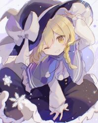Rule 34 | 1girl, absurdres, black hat, black skirt, blonde hair, blue capelet, bow, braid, capelet, frilled skirt, frills, green eyes, grin, hat, hat bow, high-waist skirt, highres, kirisame marisa, looking at viewer, mina (sio0616), side braid, skirt, smile, snowflakes, solo, touhou, white bow, witch, witch hat