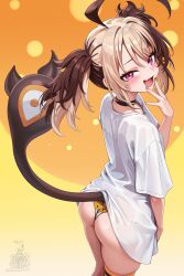 1girl :d absurdres ahoge ass black_choker black_thighhighs blonde_hair brown_hair character_print choker commentary english_commentary fang gigi_murin grem_(gigi_murin) hand_up highres hololive hololive_english huge_ahoge legs_together looking_at_viewer multicolored_hair open_mouth orange_thighhighs oversized_clothes oversized_shirt panties pink_eyes print_panties shirt short_hair single_thighhigh skin_fang smile solo striped_clothes striped_thighhighs t-shirt tail thighhighs twintails two-tone_hair underwear unstableboiler virtual_youtuber white_shirt yellow_panties
