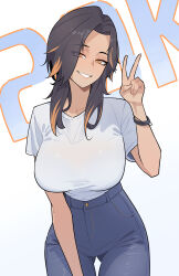 1girl absurdres black_hair breasts collarbone dark-skinned_female dark_skin denim eyes_visible_through_hair gluteal_fold highres jeans large_breasts looking_at_viewer medium_hair mole mole_under_eye multicolored_hair nokaa_aru orange_eyes orange_hair original pants parted_bangs shirt short_sleeves simple_background solo streaked_hair t-shirt v white_background white_shirt