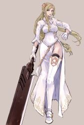 Rule 34 | 1girl, asymmetrical sidelocks, blonde hair, blue eyes, boots, breasts, brown background, commander (nier:automata), dress, full body, gloves, hair ornament, high heel boots, high heels, highres, holding, holding sword, holding weapon, long hair, looking at viewer, nier:automata, nier (series), nutori manga, parted lips, ponytail, side slit, simple background, solo, swept bangs, sword, thigh boots, thighhighs, weapon, white dress, white gloves, white thighhighs, zweihander