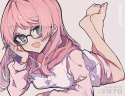 1girl absurdres bang_dream! bang_dream!_it&#039;s_mygo!!!!! barefoot black-framed_eyewear character_name chihaya_anon chinese_commentary commentary_request crossed_ankles fang feet_up glasses grey_background grey_eyes head_rest highres hood hood_down hooded_jacket jacket long_hair looking_at_viewer lying on_stomach open_mouth pink_hair pink_shorts pink_sleeves shorts skin_fang soles solo the_pose variant_set white_jacket zhong_xiansheng