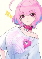 1girl absurdres ahoge asakura_sara belt_collar blue_hair bob_cut breasts collar collarbone colored_inner_hair dot_nose earrings hair_between_eyes hair_intakes happy heart heart-shaped_lock heart_collar heart_on_chest highres idolmaster idolmaster_cinderella_girls idolmaster_cinderella_girls_starlight_stage jewelry large_breasts looking_at_viewer multicolored_hair oversized_clothes oversized_shirt pill_earrings pink_collar pink_eyes pink_hair pink_heart shirt short_sleeves simple_background single_bare_shoulder single_earring skeleton_print sketch solo sparkle t-shirt two-tone_hair upper_body v-shaped_eyebrows white_shirt yumemi_riamu