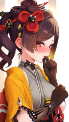 1girl black_gloves blonde_hair blush brown_hair chiori_(genshin_impact) drill_hair drill_ponytail ewaaawa finger_to_mouth genshin_impact gloves hair_ornament hairpin hand_up highres japanese_clothes looking_at_viewer medium_hair multicolored_hair parted_lips red_eyes short_sleeves simple_background solo streaked_hair upper_body white_background