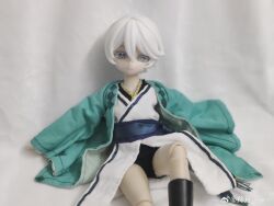 1girl absurdres bare_legs belt black_belt character_doll chinese_clothes closed_mouth colored_eyelashes doll doll_joints figure grey_eyes highres joints light_smile long_sleeves outstretched_arms photo_(medium) photo_background realistic short_hair short_shorts shorts spread_arms vocaloid vsinger_(vocaloid) watermark weibo_username weibo_watermark white_background white_eyelashes white_hair wide_sleeves yanhe yanhe_(daojianchunqiu)