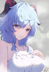1girl absurdres blue_hair ganyu_(genshin_impact) genshin_impact goat_horns highres horns looking_at_viewer pisuke_(user_kcmh2774) purple_eyes simple_background solo steam towel