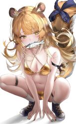 1girl absurdres aged_up alternate_breast_size animal_ears bikini black_shoes blonde_hair breasts commentary fish_in_mouth gold_bikini green_eyes highres ju_fufu large_breasts long_hair looking_at_viewer navel pepeti_q shoes simple_background socks solo squatting stomach swimsuit tail thigh_strap tiger_ears tiger_girl tiger_tail white_background white_socks zenless_zone_zero