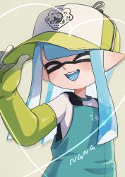 1girl baseball_cap blue_hair closed_eyes commentary_request elbow_gloves gloves green_gloves hat heart highres inkling inkling_girl inkling_player_character long_hair nintendo open_mouth pointy_ears print_hat rubber_gloves salmon_run_(splatoon) smile solo splatoon_(series) splatoon_3 teeth tentacle_hair white_background yake_zake