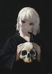 1girl black_background chainsaw_man chromatic_aberration closed_mouth ear_piercing earrings fami_(chainsaw_man) highres holding holding_skull jewelry piercing red_eyes ringed_eyes skull solo tarinne white_hair