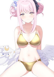 1girl alternate_costume arms_behind_back bare_shoulders bikini blue_archive blush breasts breasts_apart closed_mouth collarbone commentary_request double_bun eko feathered_wings gold_bikini golden_week golden_week_bikini hair_bun highres large_breasts long_hair looking_at_viewer low_wings mika_(blue_archive) navel o-ring o-ring_bikini o-ring_bottom pink_hair simple_background sitting smile solo stomach swimsuit white_background white_wings wings yellow_eyes
