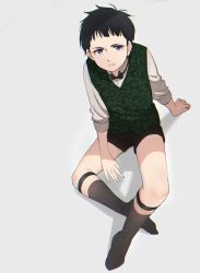 1boy black_bow black_hair black_shorts black_socks blue_eyes blunt_bangs bow child full_body green_jacket grey_background highres jacket komiya_harumoto looking_at_viewer male_focus shadows_house shaun_(shadows_house) shirt short_hair shorts simple_background sitting socks thighhighs white_shirt