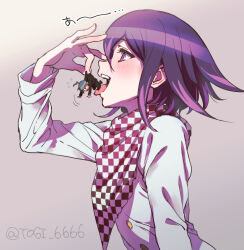 2boys ahoge black_hair blush checkered_clothes checkered_scarf danganronpa_(series) danganronpa_v3:_killing_harmony flying_sweatdrops from_side grey_background hair_between_eyes long_sleeves male_focus mini_person miniboy multiple_boys oma_kokichi open_mouth purple_eyes purple_hair saihara_shuichi scarf simple_background togi_(togijiru) tongue tongue_out twitter_username upper_body vore yaoi