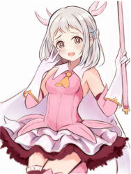 1girl @_@ bare_shoulders blue_ribbon blush bow braid cosplay cowboy_shot detached_sleeves dress elbow_gloves embarrassed fate/kaleid_liner_prisma_illya fate_(series) furrowed_brow gakuen_idolmaster gloves grey_hair hair_bow hair_ribbon half_up_braid holding holding_wand idolmaster illyasviel_von_einzbern katsuragi_lilja layered_skirt looking_at_viewer magical_girl nannacy7 neckerchief open_mouth pink_bow pink_dress prisma_illya prisma_illya_(cosplay) ribbon ribbon_braid short_hair simple_background skirt sleeveless sleeveless_dress solo thigh_strap w wand white_background white_gloves yellow_neckerchief