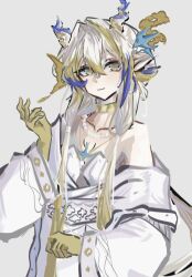1girl ambience_synesthesia arknights bare_shoulders blonde_hair choker closed_mouth collarbone colored_extremities commentary dragon_girl dragon_horns english_commentary green_eyes grey_background hair_between_eyes hair_intakes hand_up highres horns jewelry kudoring light_smile long_hair long_sleeves looking_at_viewer multicolored_hair necklace off_shoulder official_alternate_costume pearl_necklace pointy_ears purple_hair shu_(arknights) shu_(bingwenyuyou)_(arknights) simple_background sketch solo white_hair yellow_choker