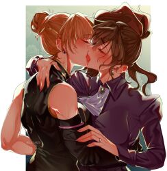 2girls artist_name ascot belazarts black_shirt blush brown_hair closed_eyes collared_shirt commentary detached_sleeves earrings flower french_kiss green_background green_brooch hair_bun hand_on_another&#039;s_arm hashtag-only_commentary highres jewelry kiss multiple_girls purple_ascot purple_shirt ring rose shirt sleeveless sleeveless_shirt sweat umineko_no_naku_koro_ni ushiromiya_eva ushiromiya_natsuhi wedding_ring yuri