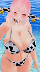 1girl 3d animated aqua_hair bikini bouncing_breasts breasts cleavage cornelia_vr cow_print cow_print_bikini curvy highres huge_breasts looking_at_viewer pink_hair print_bikini smile solo swimsuit tagme thighs video vrchat wide_hips yellow_eyes