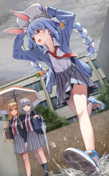 3girls alternate_costume animal_ears bag bag_over_head black_jacket black_socks blonde_hair blue_bow blue_hair blue_jacket bow braid carrot_hair_ornament cloud cloudy_sky commentary_request double-parted_bangs elf extra_ears food-themed_hair_ornament green_eyes grey_hair grey_skirt grey_sky hair_between_eyes hair_bow hair_ornament high_ponytail high_tops highres hikimayu holding holding_bag holding_umbrella hololive hood hooded_jacket jacket long_hair long_sleeves loose_necktie medium_hair miniskirt multicolored_hair multiple_girls necktie open_mouth orange_eyes outdoors pleated_skirt pointy_ears ponytail rabbit-shaped_pupils rabbit_ears rabbit_girl rain red_necktie running school_bag school_uniform shiranui_flare shirogane_noel shirt shirt_tucked_in shoes short_eyebrows side_braid sidelocks skirt sky sneakers socks splashing streaked_hair summer_tail720 symbol-shaped_pupils teeth thick_eyebrows twin_braids twintails two-tone_hair umbrella upper_teeth_only usada_pekora virtual_youtuber wavy_hair white_bow white_hair white_shirt white_shoes