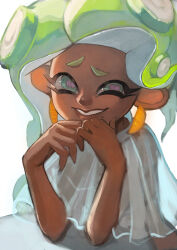 1girl aqua_eyes capelet cephalopod_eyes commentary_request dark-skinned_female dark_skin earrings furrowed_brow green_hair grin half-closed_eye hands_up horizontal_pupils jewelry long_hair looking_at_viewer marina_(splatoon) mole mole_under_mouth nintendo octoling parted_bangs pink_pupils see-through_capelet see-through_clothes sizu smile solo splatoon_(series) tentacle_hair white_capelet