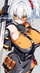 1girl breasts commentary_request grey_background hair_between_eyes highres holding holding_sword holding_weapon large_breasts looking_to_the_side ponytail red_eyes shigatsu_shizuki simple_background soldier_11_(zenless_zone_zero) solo sunglasses sword weapon white_hair zenless_zone_zero