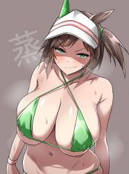 1girl alternate_costume animal_ears breasts cleavage closed_mouth commentary_request ear_covers green_eyes grey_background hat highres horse_ears horse_girl ines_fujin_(umamusume) large_breasts medium_hair nabe_taro navel side_ponytail simple_background single_ear_cover smile solo steaming_body stomach sweat sweatdrop swimsuit umamusume v-shaped_eyebrows visor_cap white_hat