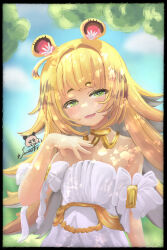 1girl absurdres alternate_costume animal_ear_fluff animal_ears blonde_hair colored_inner_hair green_eyes highres ju_fufu long_hair looking_at_viewer luuneth multicolored_hair open_mouth smile solo tail tiger_ears tiger_girl tiger_tail white_hair zenless_zone_zero
