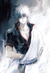 1boy belt black_belt black_shirt closed_mouth collarbone gintama hadanugi_dousa hair_between_eyes high_collar highres japanese_clothes kimono long_sleeves looking_at_viewer lushu_kuye male_focus messy_hair open_kimono rain red_eyes ribbon-trimmed_sleeves ribbon_trim sakata_gintoki shirt short_sleeves smile solo sword weapon wet wet_hair white_hair white_kimono wooden_sword
