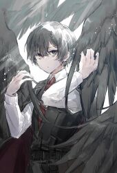 1boy backlighting bags_under_eyes belt black_hair black_vest black_wings collared_shirt double-parted_bangs feathered_wings hair_between_eyes hand_on_own_wing highres kinugasa0400 lcb_uniform_(project_moon) light_particles limbus_company looking_at_viewer male_focus necktie project_moon red_necktie shirt short_hair solo upper_body vest white_shirt wings yi_sang_(project_moon)